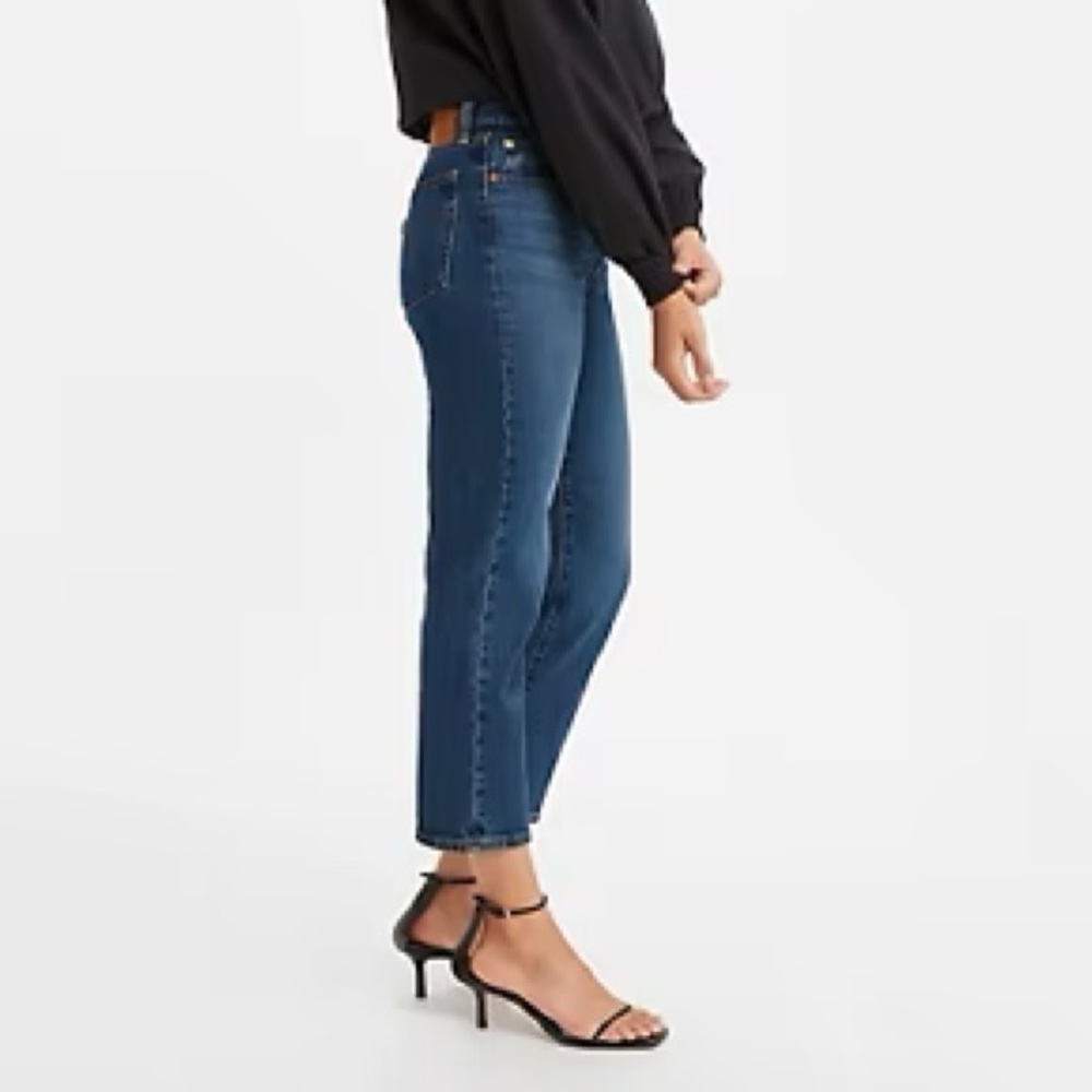 Levi’s Women’s Wedgie Jean - Size 28